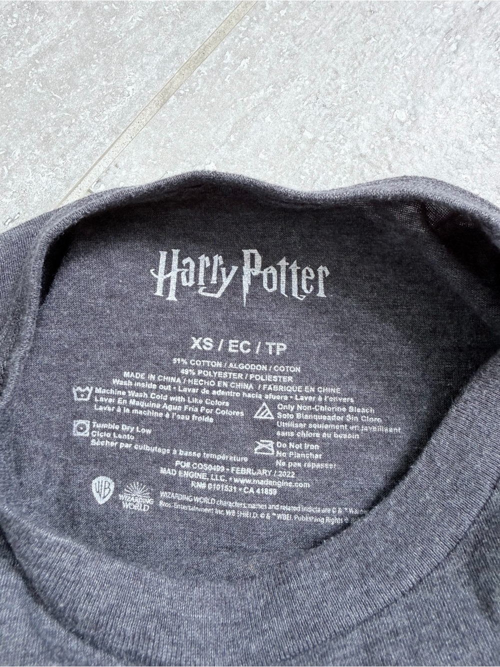 Harry Potter Hufflepuff Quidditch Kids T-Shirt Gray Size XS - Picture 3 of 3